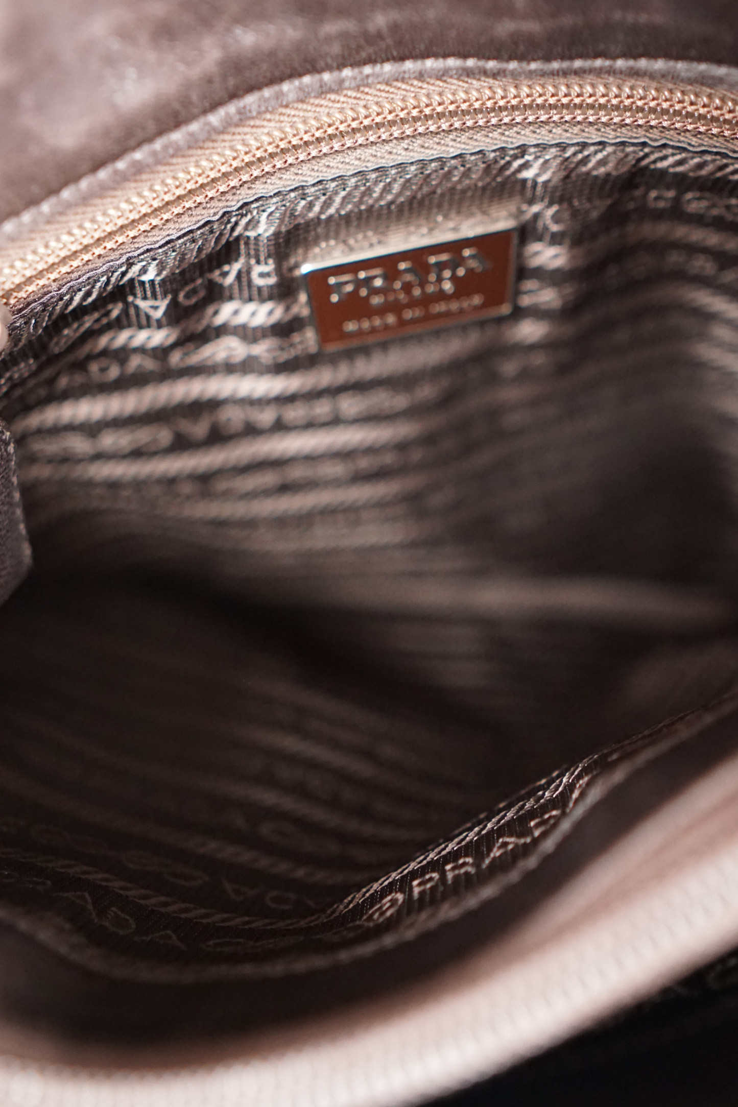 PRADA Tasche mit Kettenhenkel