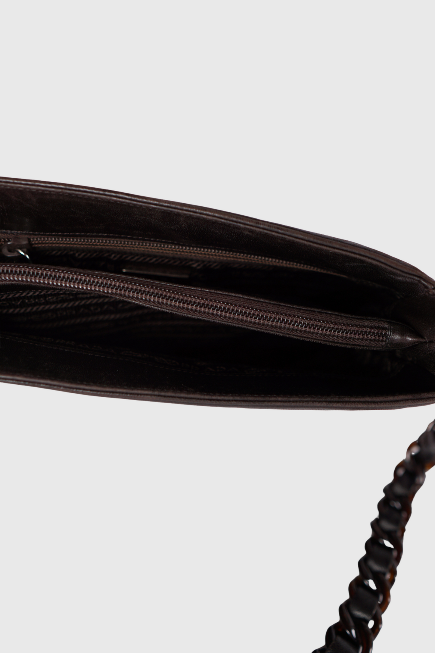 PRADA Tasche mit Kettenhenkel
