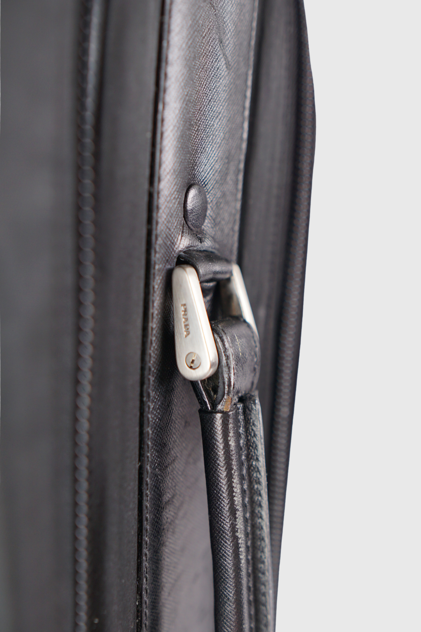 PRADA Nylon Koffer schwarz