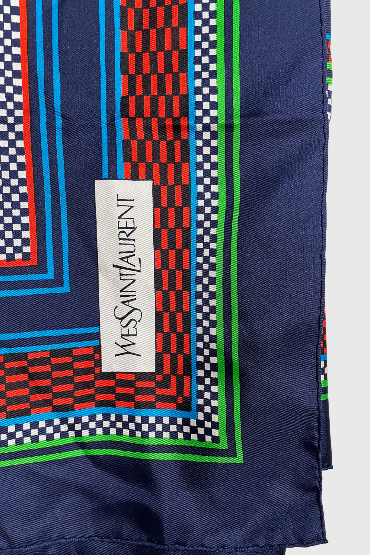 YVES SAINT LAURENT Seidentuch