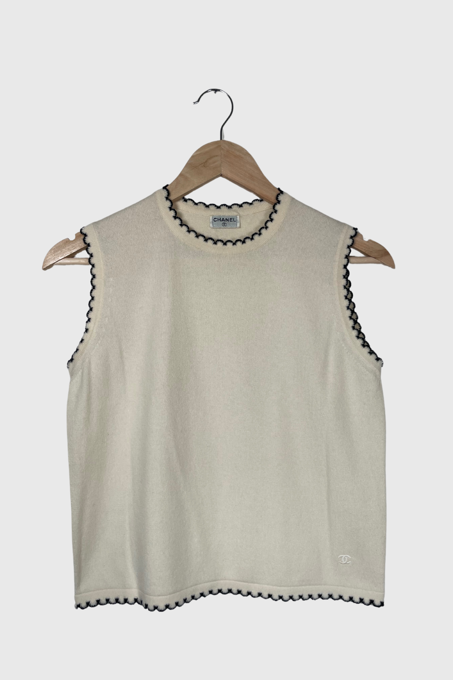 CHANEL Scallop Cashmere Top | 34