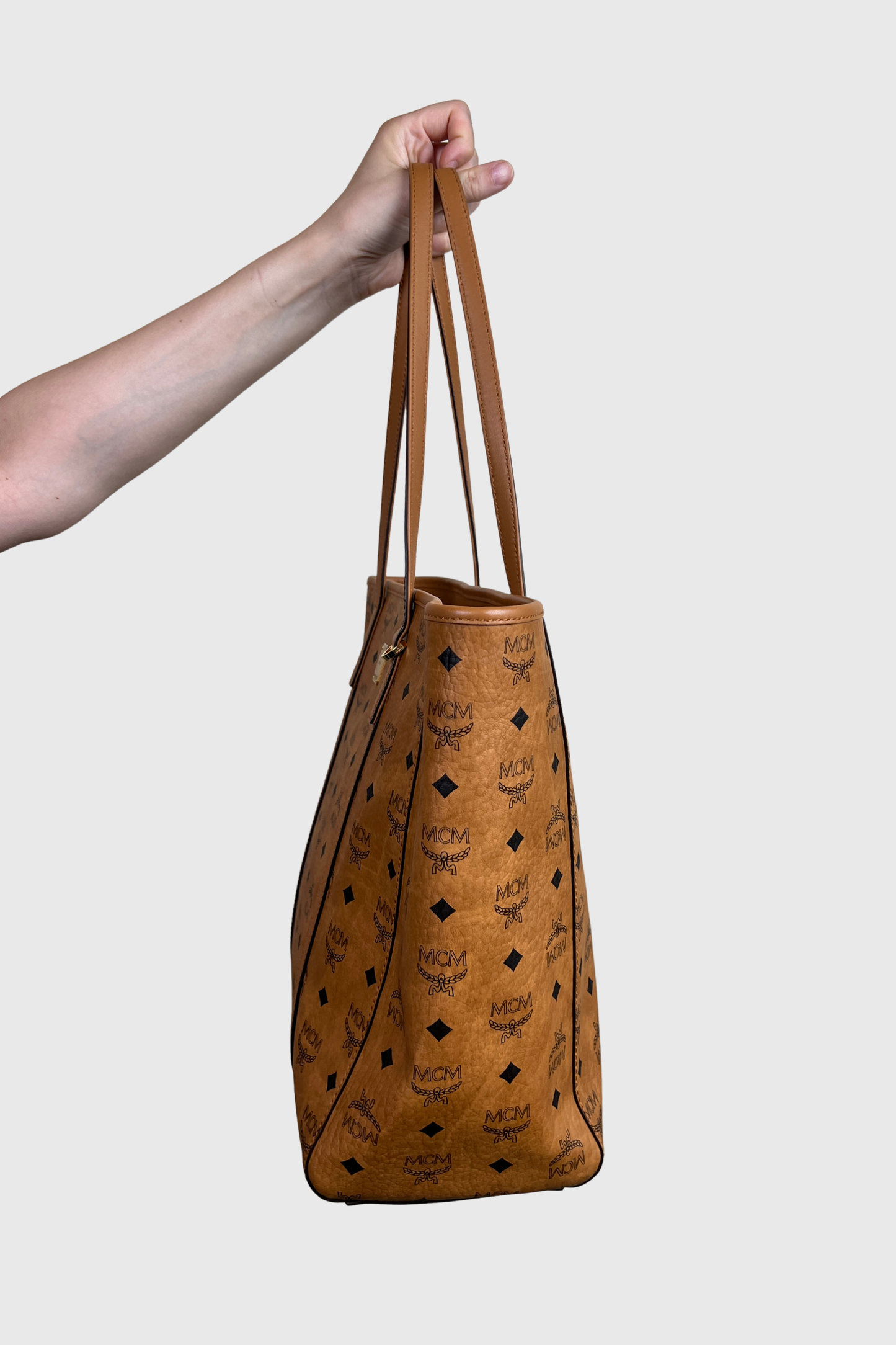 MCM Toni Shopper Medium
