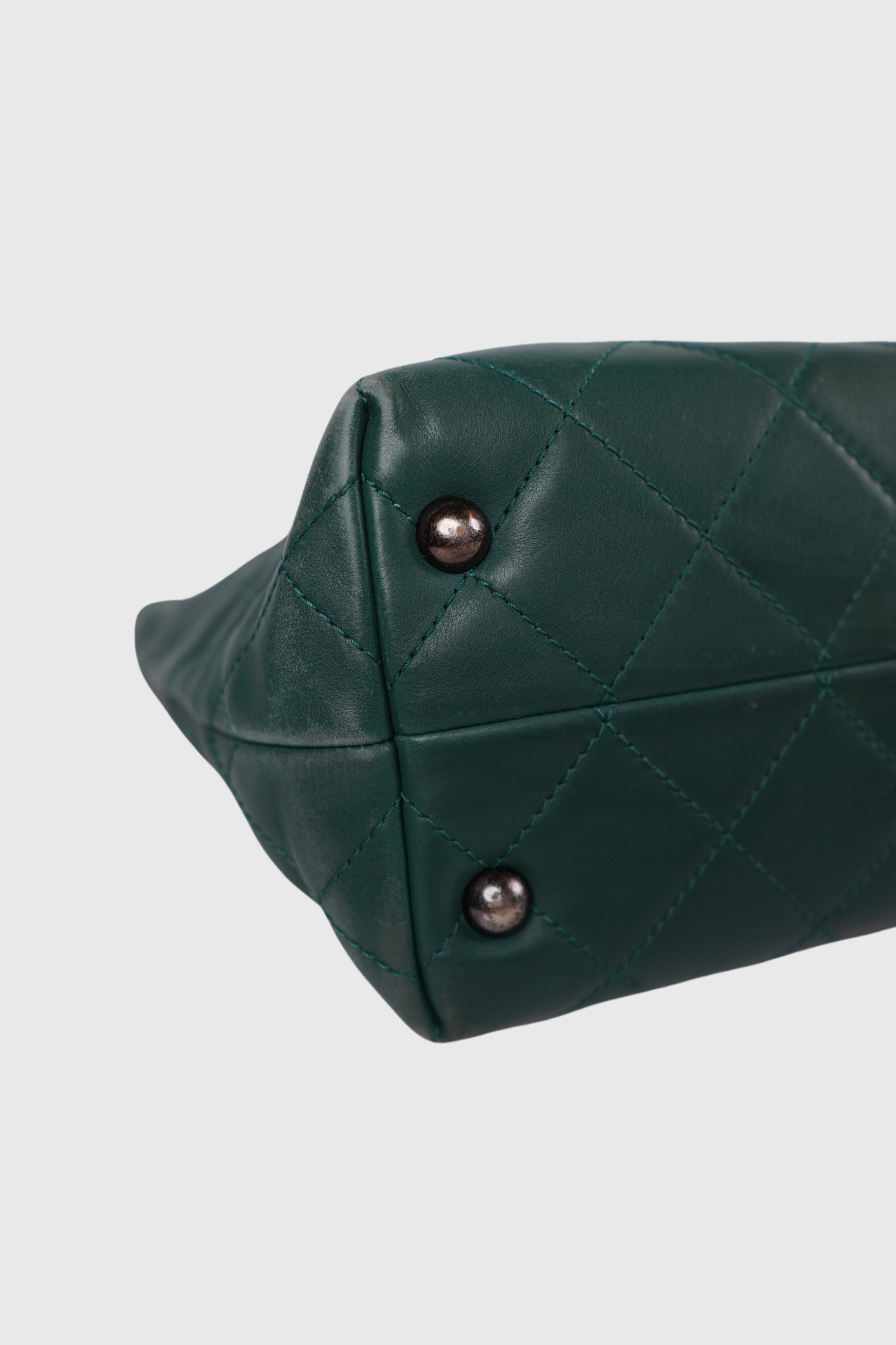 CHANEL Chain Tote Bag smaragdgrün