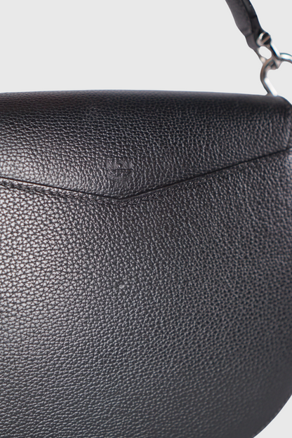 MCM Patricia Saddle Bag schwarz