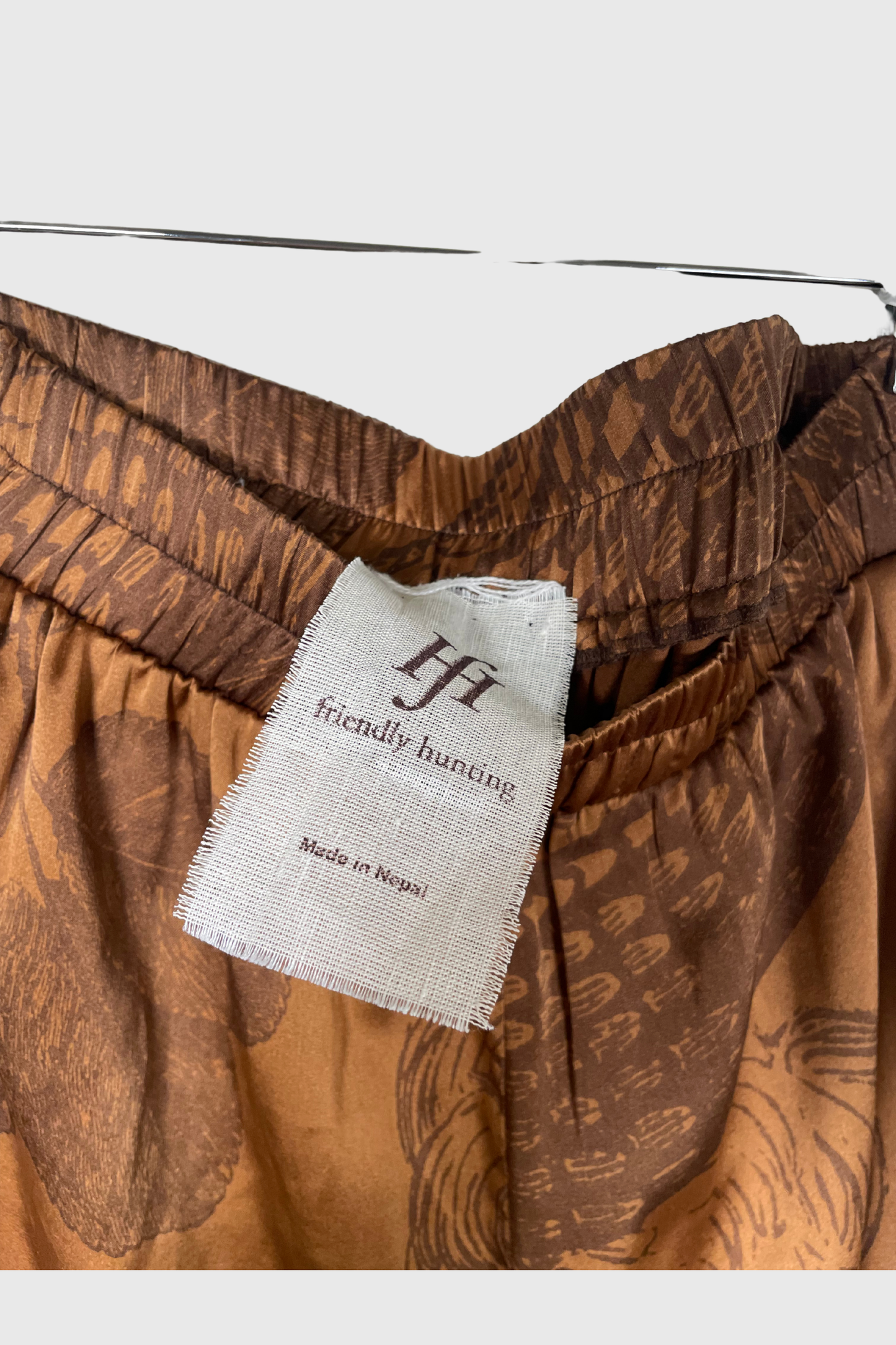 FRIENDLY HUNTING Seidenhose | M