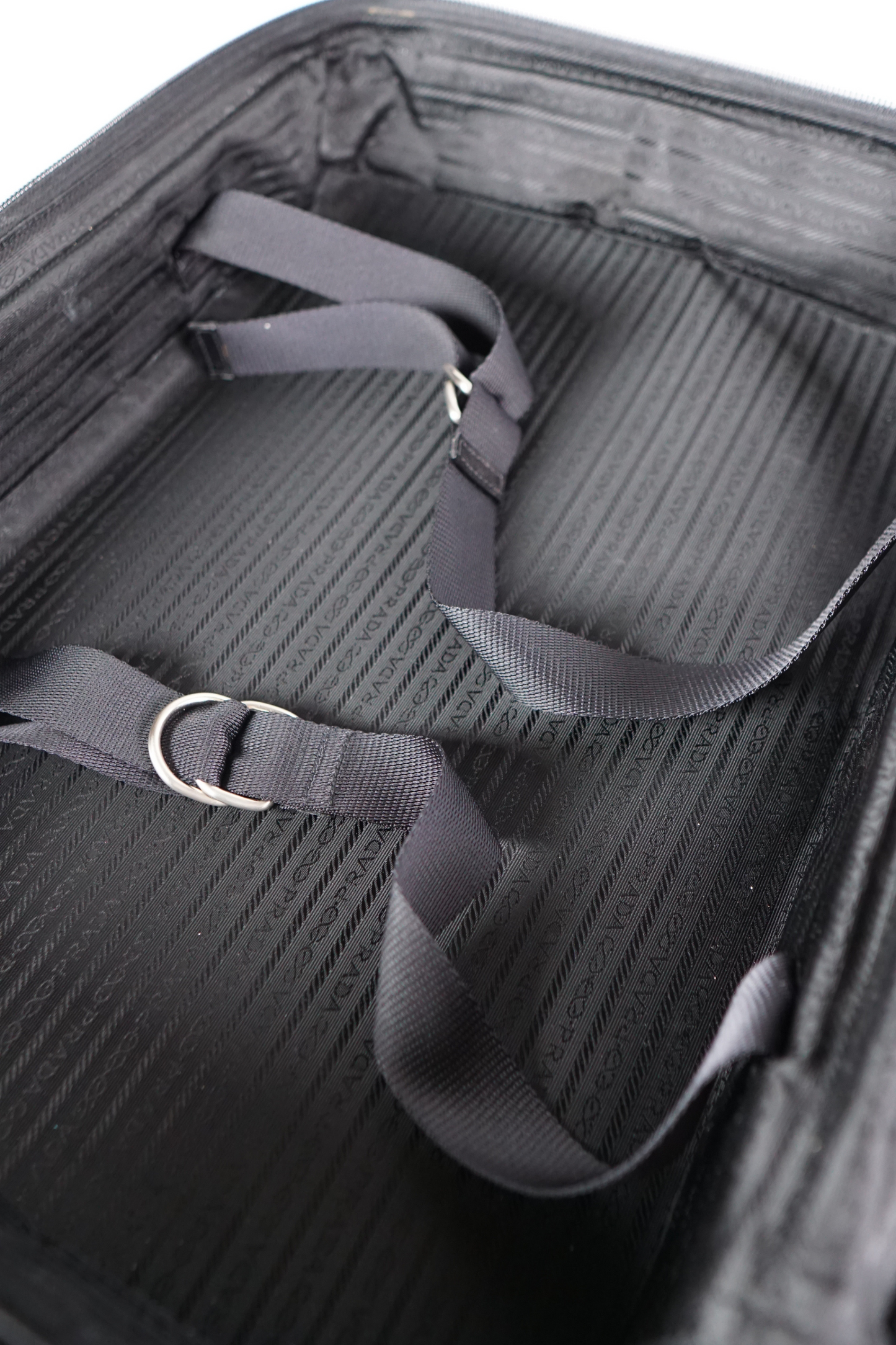 PRADA Nylon Koffer schwarz