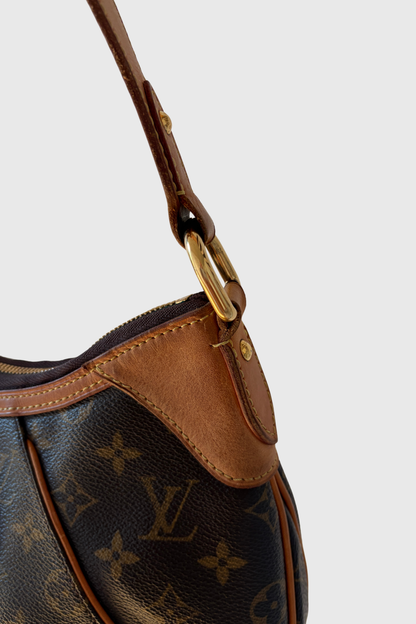 LOUIS VUITTON Thames PM Monogram