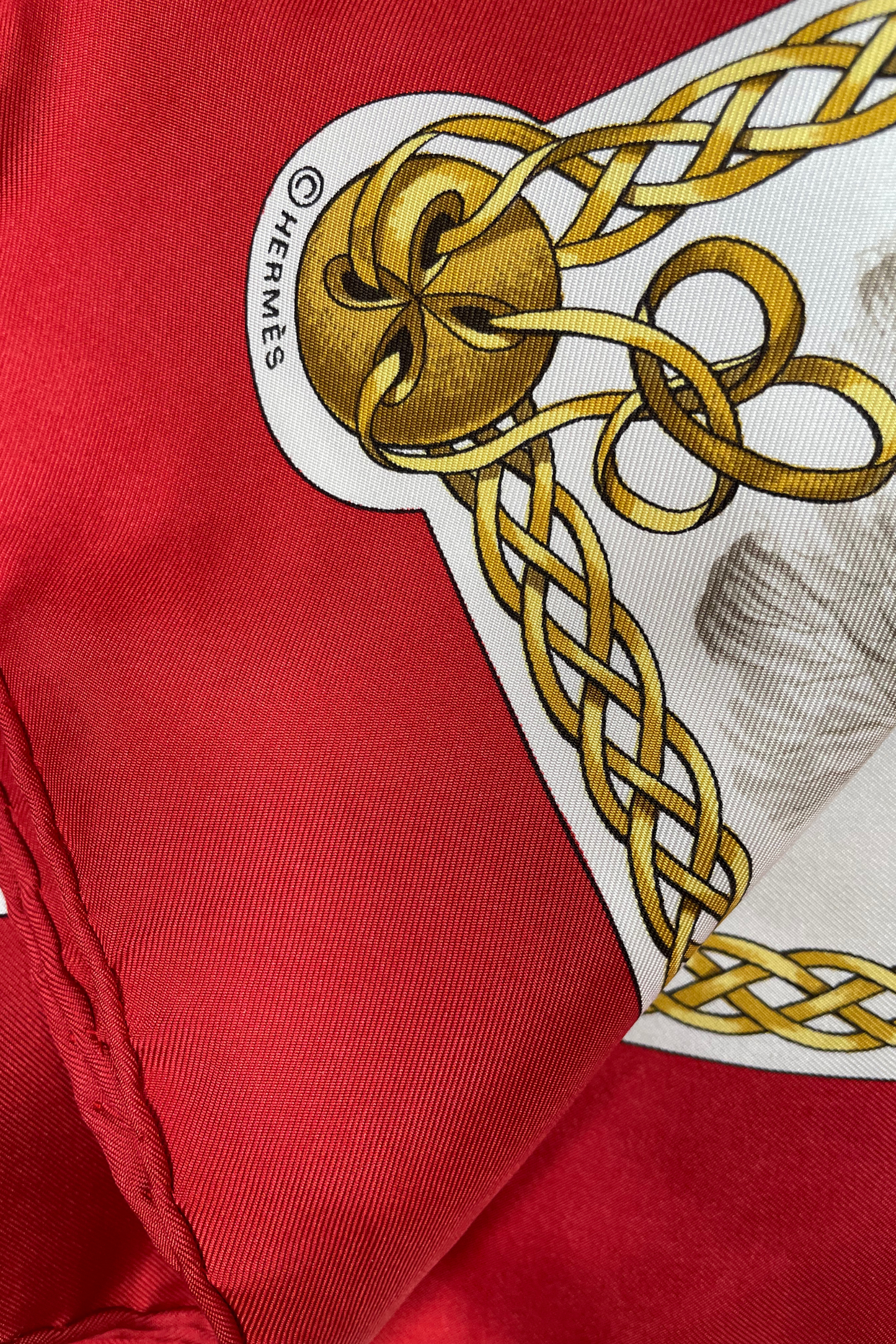 HERMÈS "Le Robes" Seidencarré