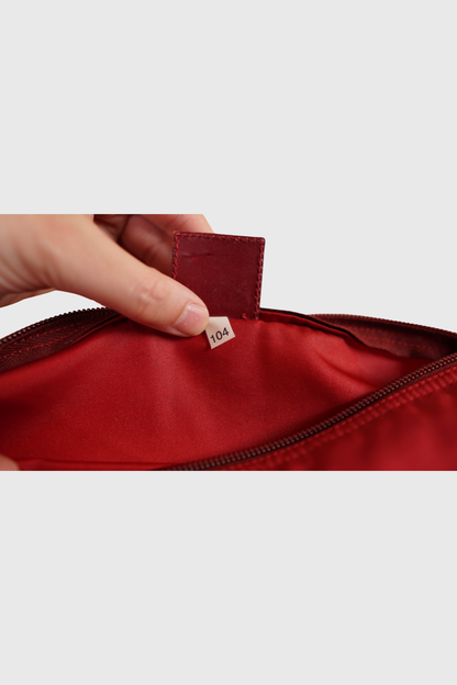 PRADA Nylon Necessaire rot