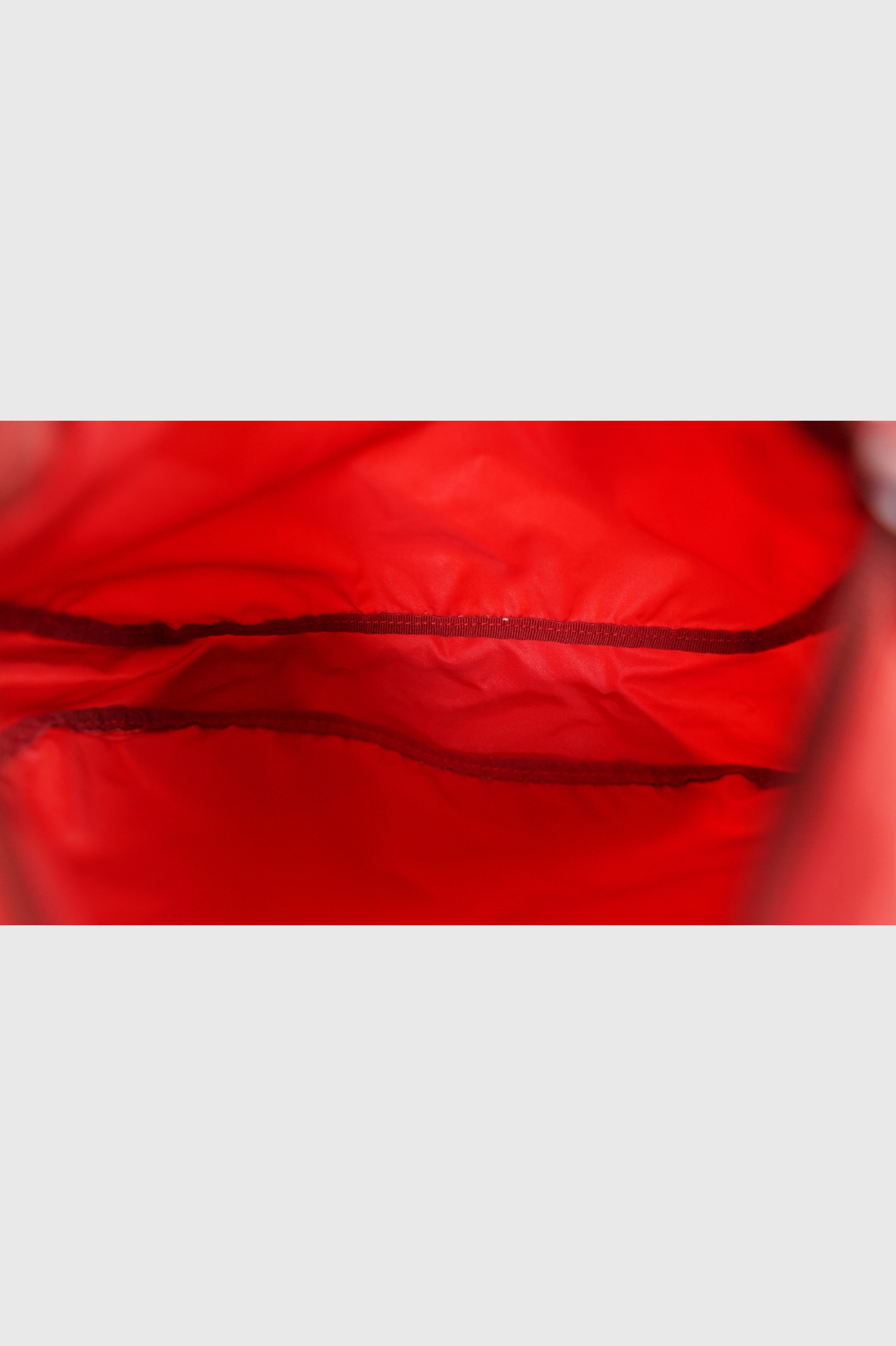PRADA Nylon Necessaire rot