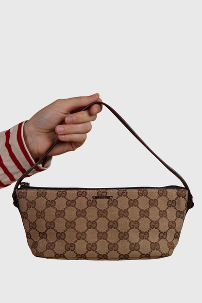 Gucci GG Canvas Boat Baguette Tasche
