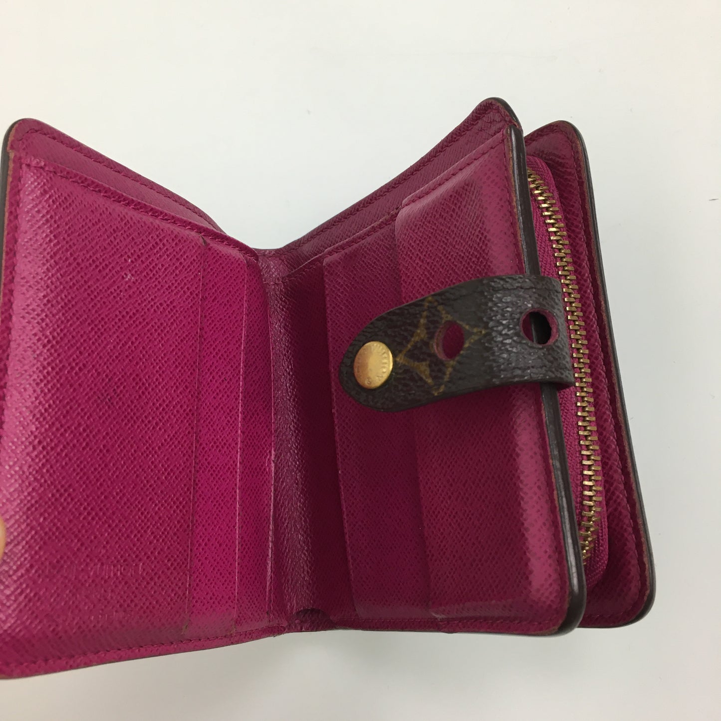 LOUIS VUITTON Perforated Zip Wallet